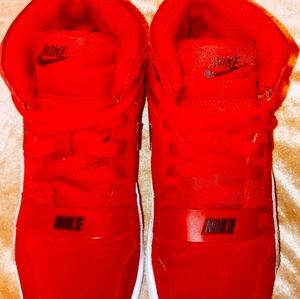 Jordan 1 Legacy 312 Toro